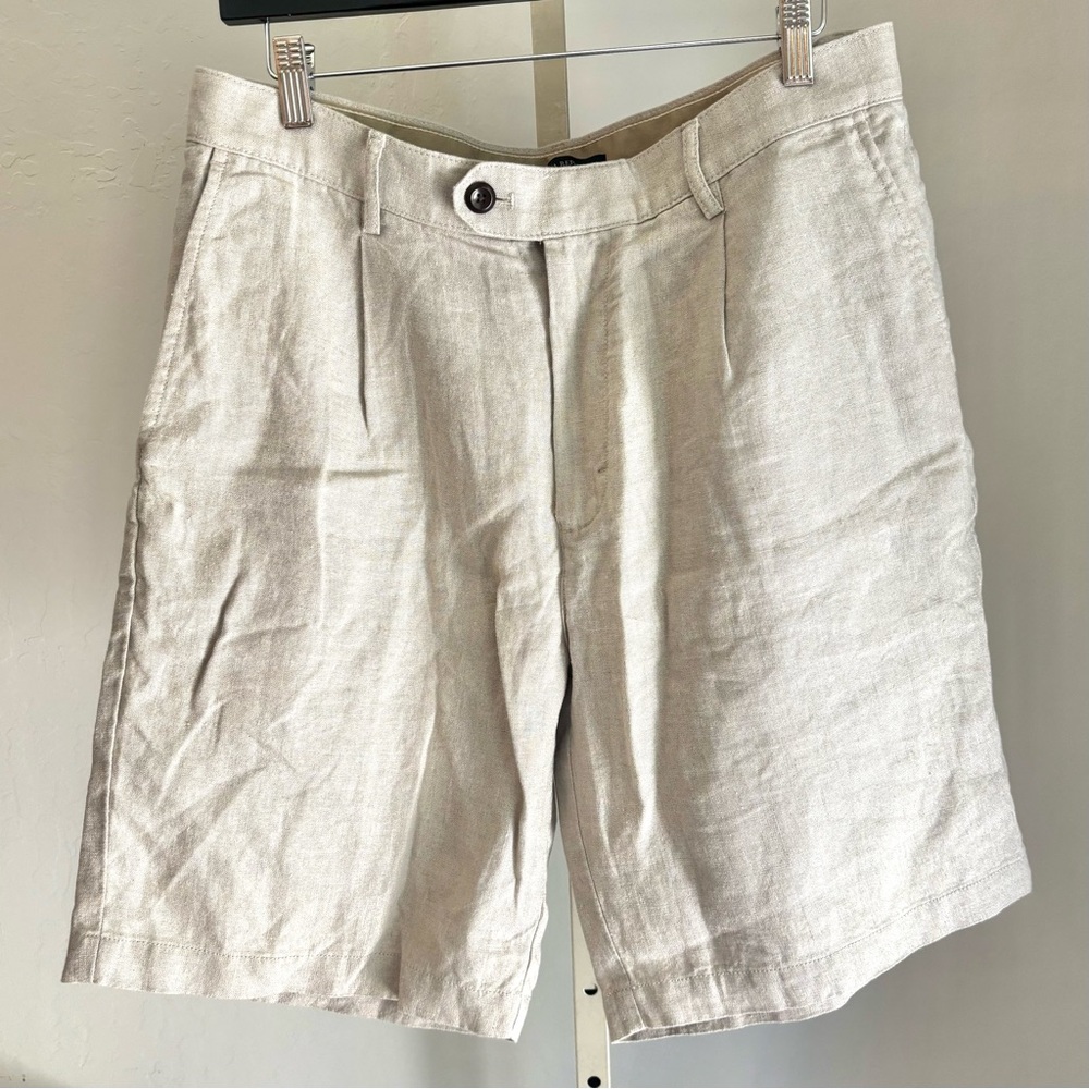 Men’s Banana Republic Linen Flat Front Shorts in Beige, Size 32
